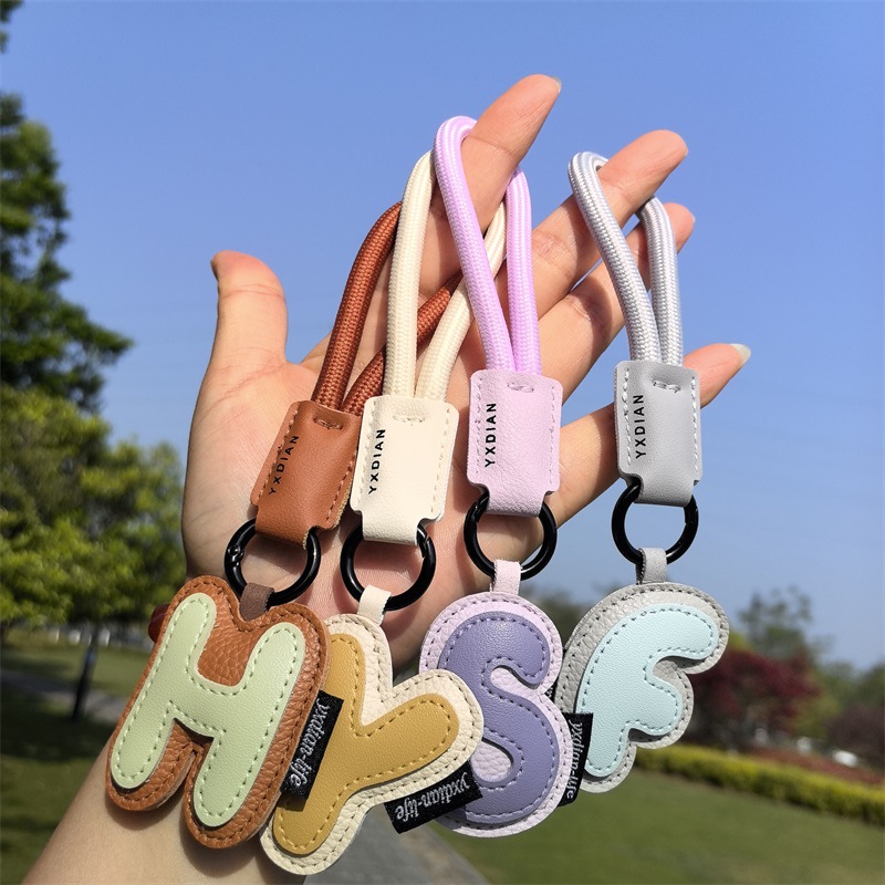 Monogram Keychain Leather - A~Z 가죽 이니셜 키체인 땋은 팔찌